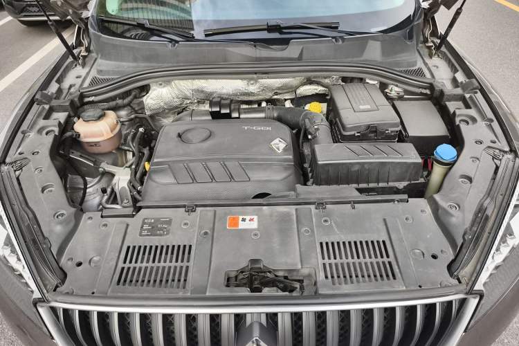 Used BORGWARD BX7 2016 28T Four-Wheel Drive Flagship Version 5 Seats Engine Bay