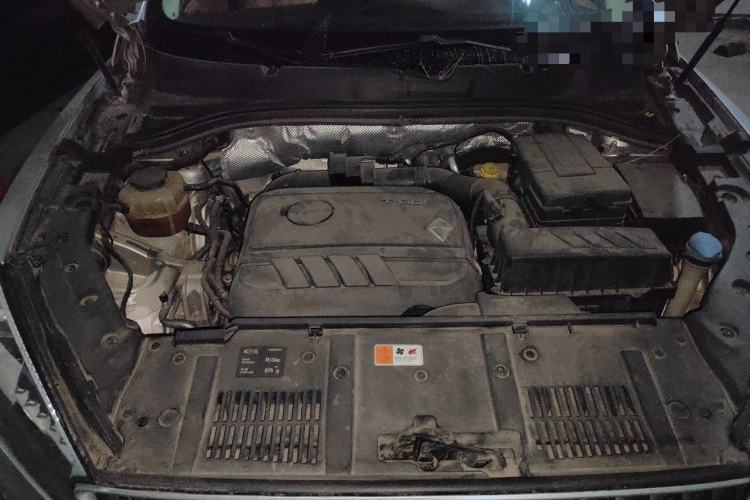 Used BORGWARD BX7 2016 28T Four-Wheel Drive Flagship Version 5 Seats Engine Bay