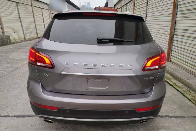 Used BORGWARD BX7 2016 28T Four-wheel Drive Luxury Edition 5 Seats Exterior 4