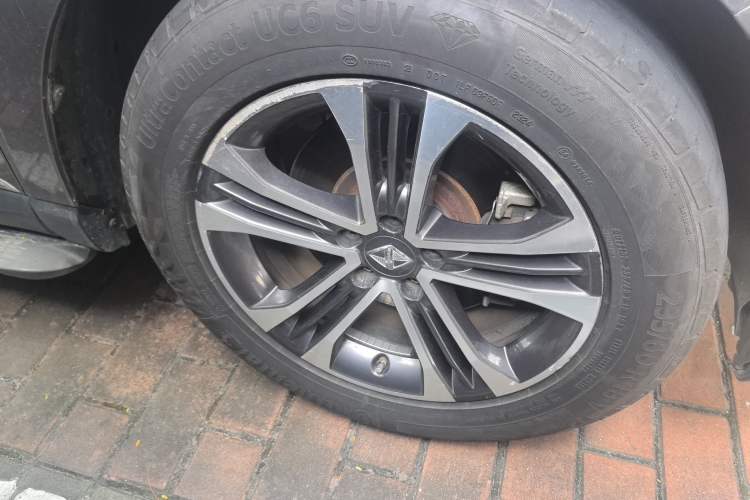 Used BORGWARD BX7 2016 28T Two-Wheel Drive Luxury Version 5 Seats Exterior 7