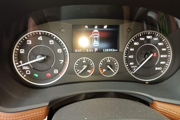 Used BORGWARD BX7 2016 28T 2WD Luxury Edition 7-seater Instrument Cluster