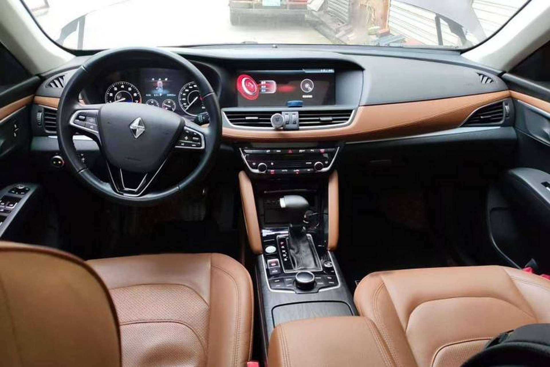 Used BORGWARD BX7 2016 28T Four-wheel Drive Luxury Edition 5 Seats Interior 1