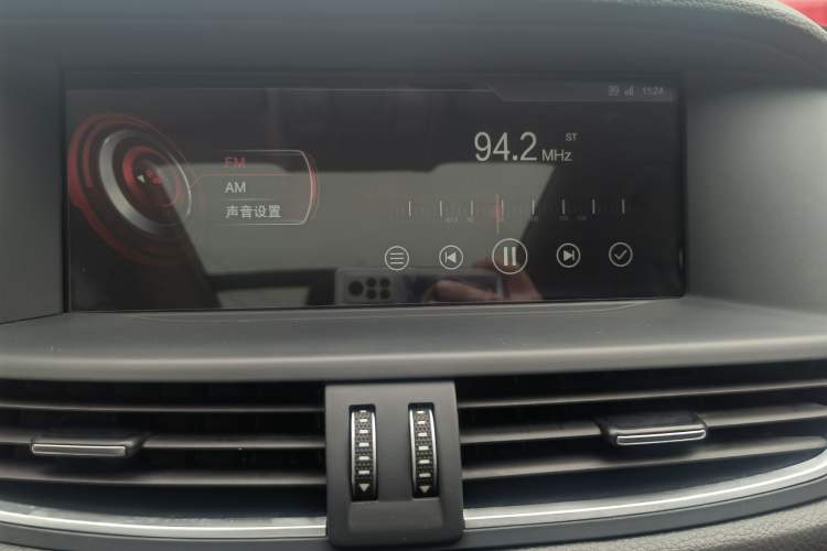 Used BORGWARD BX7 2016 28T Four-Wheel Drive Flagship Version 5 Seats Interior 3