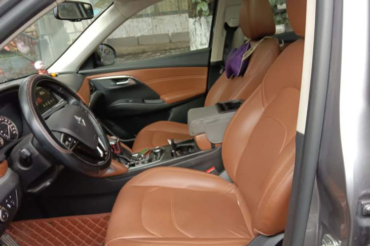 Used BORGWARD BX7 2016 28T 2WD Luxury Edition 7-seater Left Front Seat