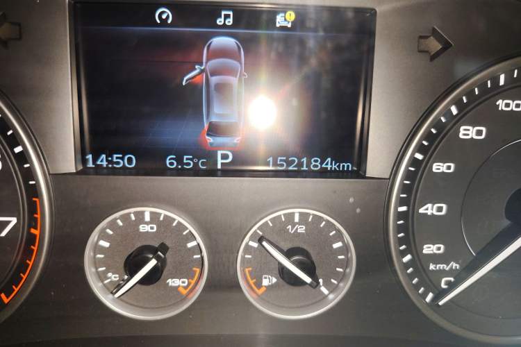 Used BORGWARD BX7 2016 28T Four-Wheel Drive Flagship Version 5 Seats Odometer Close Up
