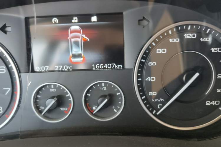 Used BORGWARD BX7 2016 28T Two-Wheel Drive Luxury Version 5 Seats Odometer Close Up