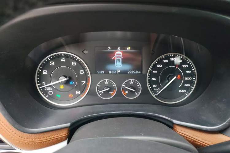Used BORGWARD BX7 2016 28T Four-wheel Drive Luxury Edition 5 Seats Odometer Close Up