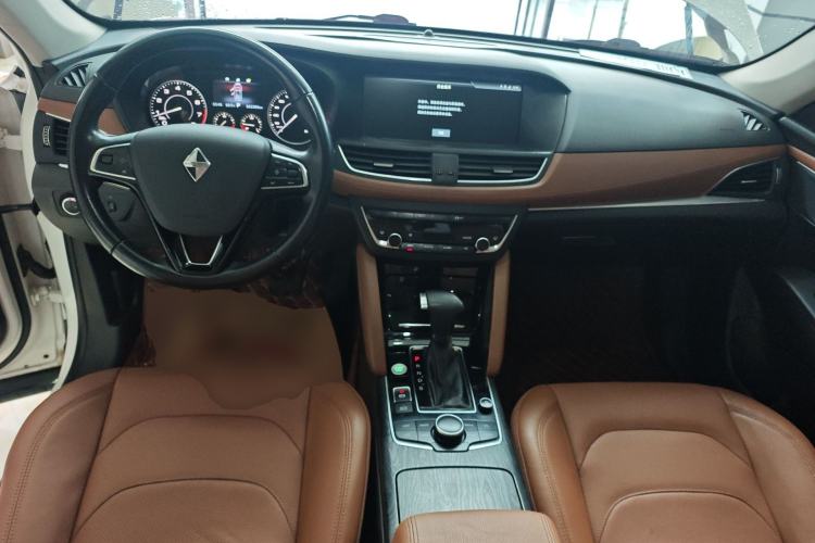 Used BORGWARD BX7 2016 28T 2WD Elite Edition 5-seater Center Console