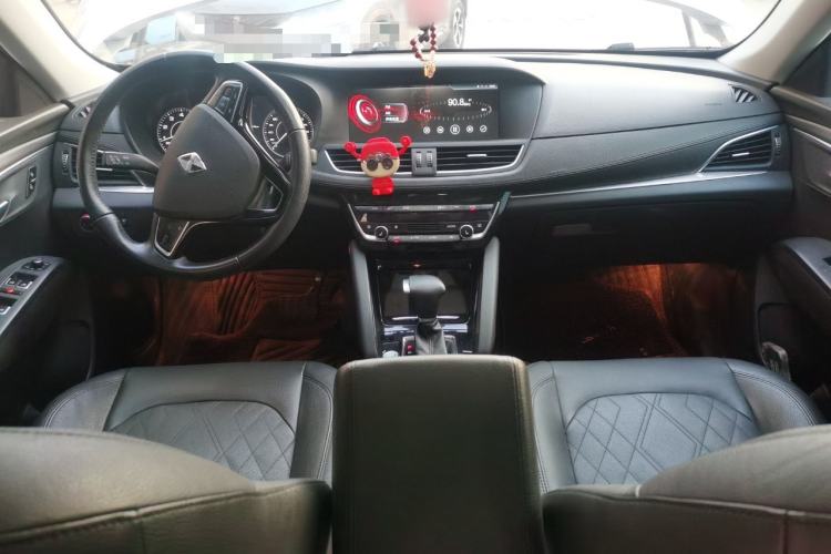 Used BORGWARD BX7 2016 28T Four-Wheel Drive Flagship Version 5 Seats Center Console