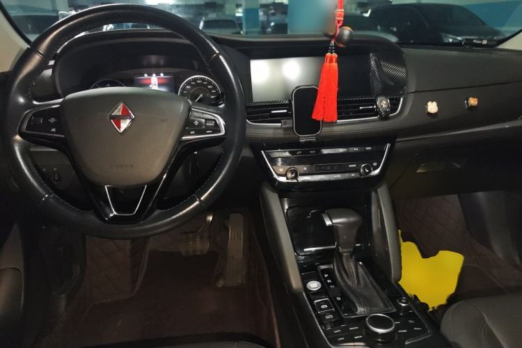 Used BORGWARD BX7 2016 28T Four-Wheel Drive Flagship Version 5 Seats Center Console