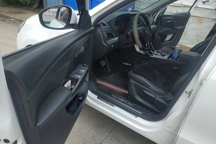 Used BORGWARD BX7 2016 28T 2WD Elite Edition 5-seater Driver Seat