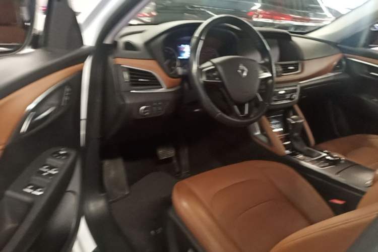 Used BORGWARD BX7 2016 28T 2WD Elite Edition 5-seater Driver Seat