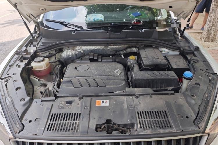 Used BORGWARD BX7 2016 28T 2WD Elite Edition 5-seater Engine Bay