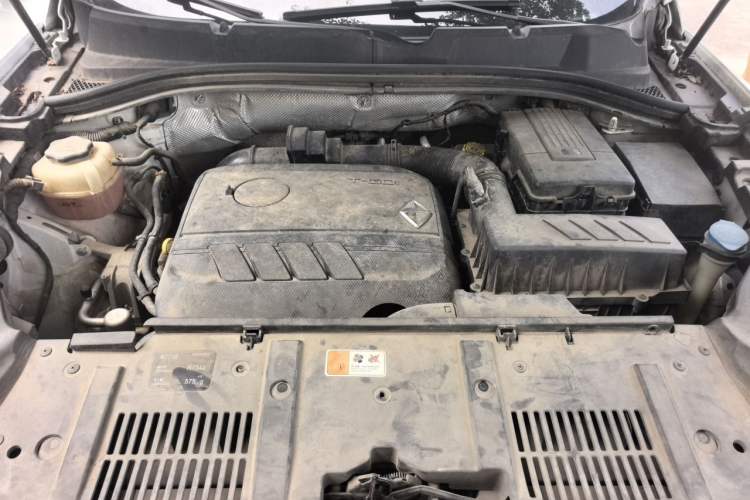 Used BORGWARD BX7 2016 28T Four-Wheel Drive Elite Edition 5 Seats Engine Bay