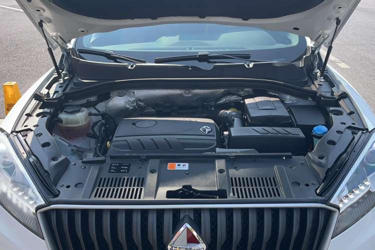 Used BORGWARD BX7 2016 28T Four-Wheel Drive Flagship Version 5 Seats Engine Bay