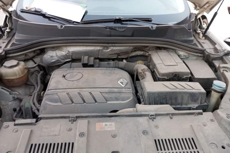 Used BORGWARD BX7 2016 28T Four-Wheel Drive Flagship Version 5 Seats Engine Bay