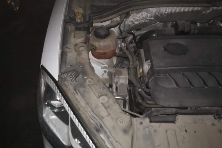 Used BORGWARD BX7 2016 28T 2WD Elite Edition 5-seater Engine Bay Right
