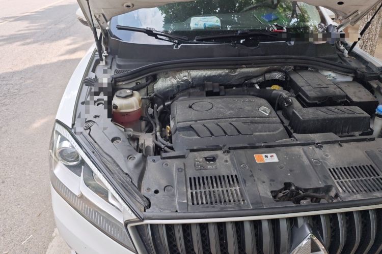 Used BORGWARD BX7 2016 28T 2WD Elite Edition 5-seater Engine Bay Right