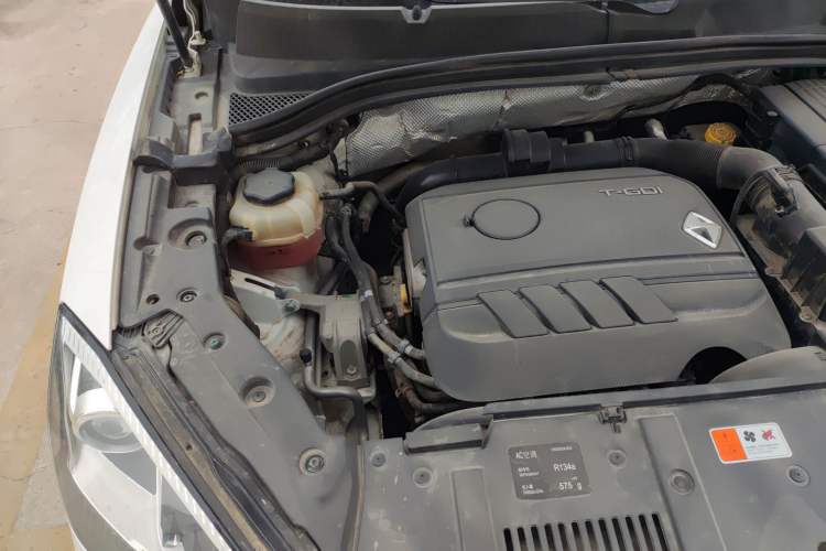 Used BORGWARD BX7 2016 28T Four-Wheel Drive Flagship Version 5 Seats Engine Bay Right