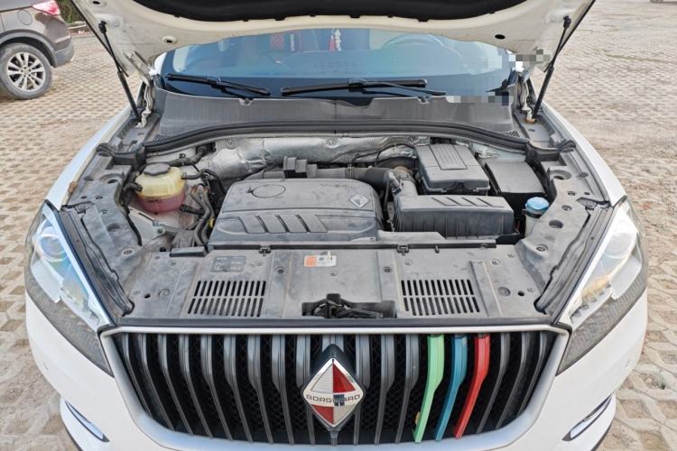 Used BORGWARD BX7 2016 28T Two-Wheel Drive Luxury Version 5 Seats Engine Bay