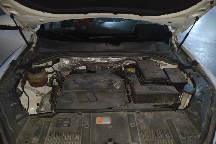 Used BORGWARD BX7 2016 28T 2WD Elite Edition 5-seater Engine Bay