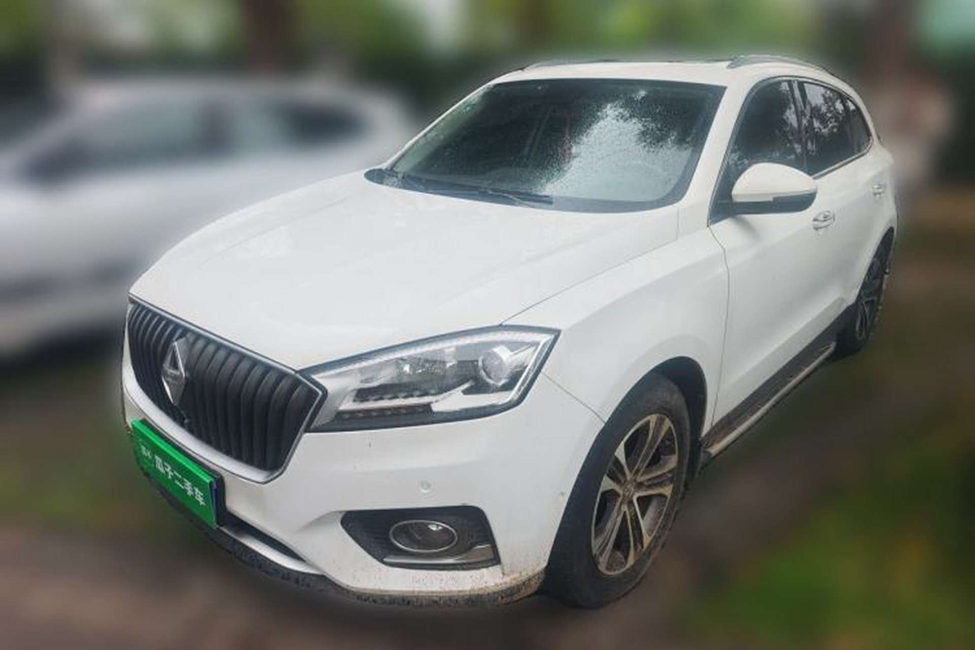 Used BORGWARD BX7 2016 28T Two-Wheel Drive Luxury Version 5 Seats Front Left 45 Deg