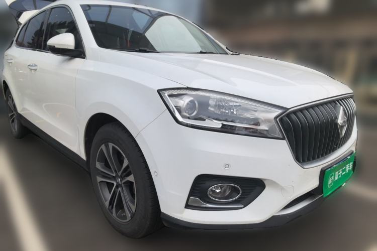 Used BORGWARD BX7 2016 28T Four-wheel Drive Luxury Edition 5 Seats Front Right 45 Deg