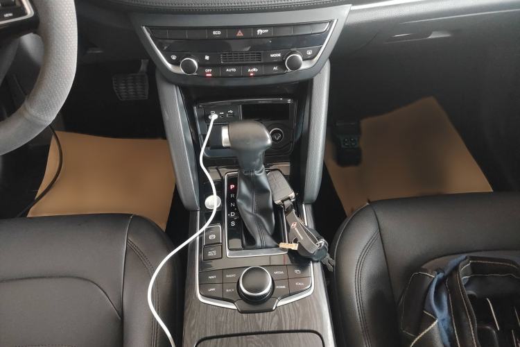 Used BORGWARD BX7 2016 28T 2WD Elite Edition 5-seater Gear Lever
