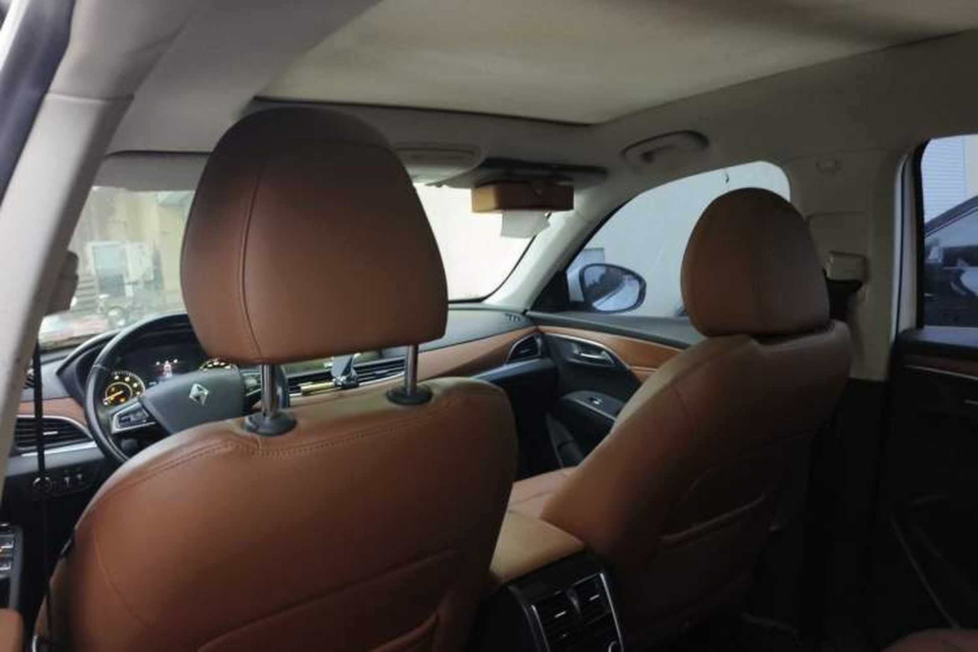 Used BORGWARD BX7 2016 28T Two-Wheel Drive Luxury Version 5 Seats Headliner