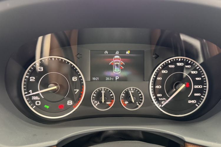 Used BORGWARD BX7 2016 28T Two-Wheel Drive Luxury Version 5 Seats Instrument Cluster