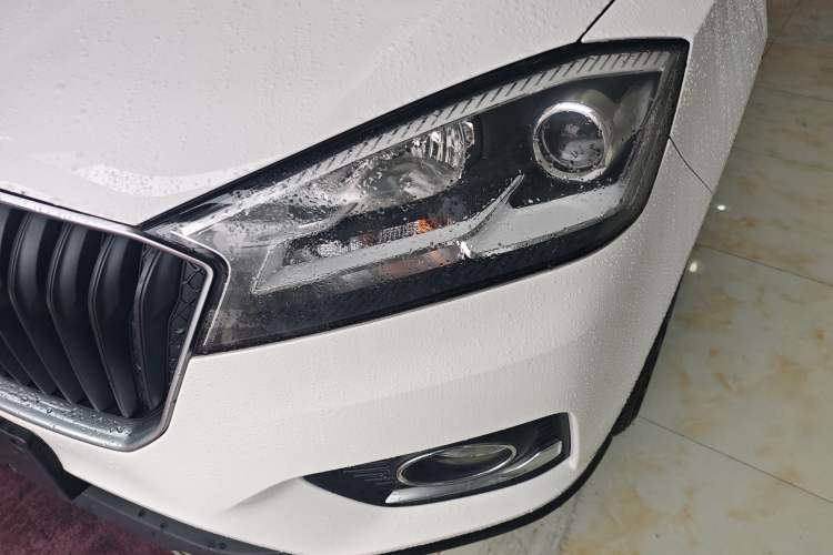 Used BORGWARD BX7 2016 28T 2WD Elite Edition 5-seater Left Front Headlight