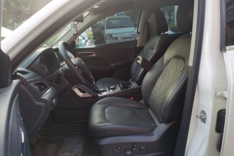 Used BORGWARD BX7 2016 28T Four-Wheel Drive Flagship Version 5 Seats Left Front Seat