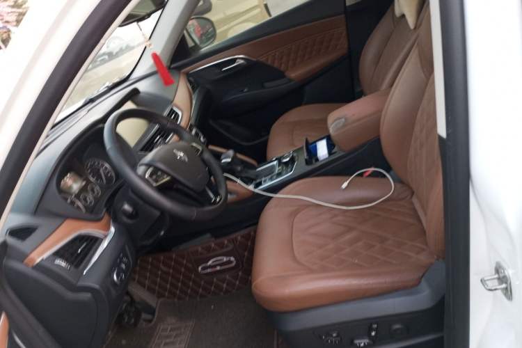 Used BORGWARD BX7 2016 28T Four-Wheel Drive Flagship Version 5 Seats Left Front Seat