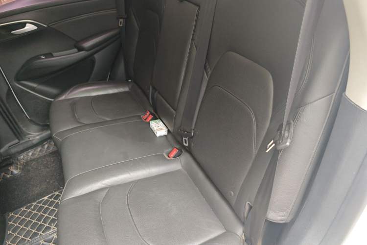 Used BORGWARD BX7 2016 28T Four-wheel Drive Luxury Edition 5 Seats Left Rear Seat