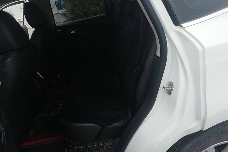 Used BORGWARD BX7 2016 28T 2WD Elite Edition 5-seater Left Rear Seat