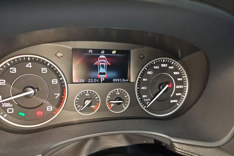 Used BORGWARD BX7 2016 28T Four-Wheel Drive Flagship Version 5 Seats Odometer Close Up