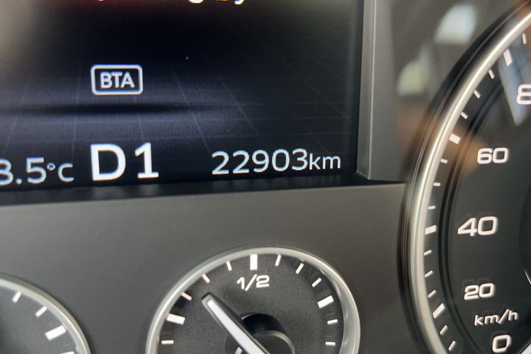 Used BORGWARD BX7 2016 28T Four-Wheel Drive Flagship Version 5 Seats Odometer Close Up