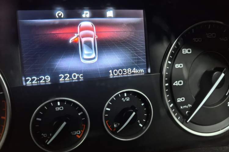 Used BORGWARD BX7 2016 28T 2WD Elite Edition 5-seater Odometer Close Up