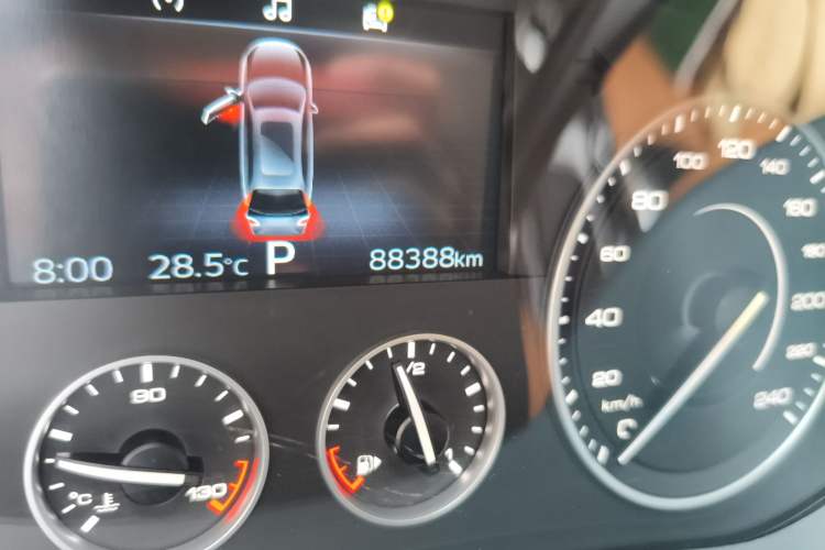 Used BORGWARD BX7 2016 28T Four-Wheel Drive Flagship Version 5 Seats Odometer Close Up