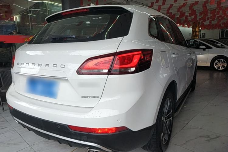 Used BORGWARD BX7 2016 28T Two-Wheel Drive Luxury Version 5 Seats Rear Right 45 Deg