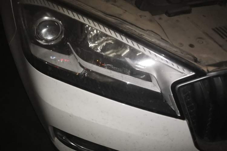 Used BORGWARD BX7 2016 28T 2WD Elite Edition 5-seater Right Front Headlight