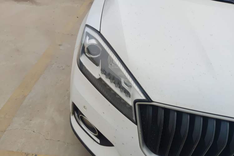 Used BORGWARD BX7 2016 28T Four-Wheel Drive Flagship Version 5 Seats Right Front Headlight