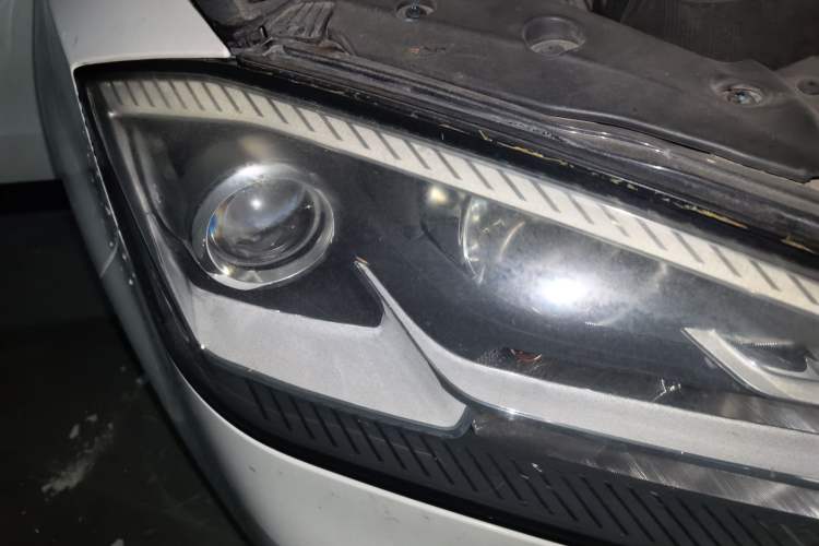 Used BORGWARD BX7 2016 28T 2WD Elite Edition 5-seater Right Front Headlight