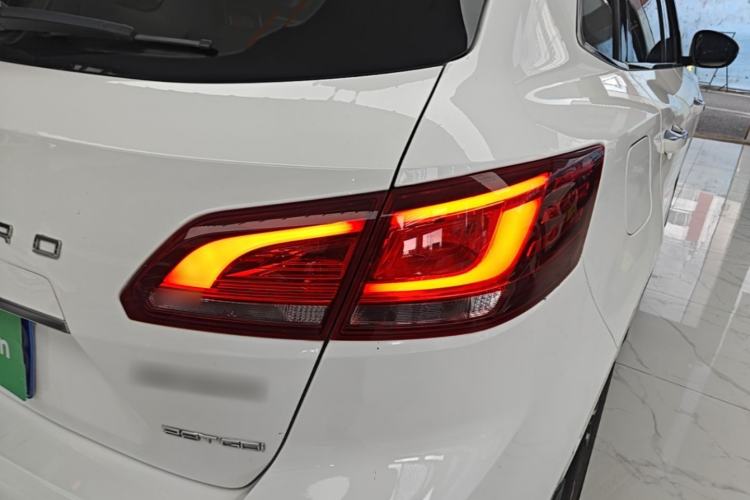 Used BORGWARD BX7 2016 28T Two-Wheel Drive Luxury Version 5 Seats Right Rear Taillight