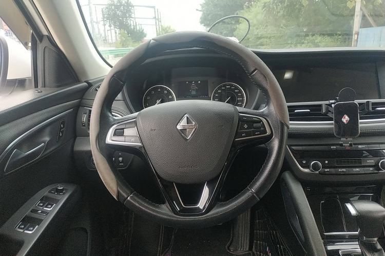 Used BORGWARD BX7 2016 28T 2WD Elite Edition 5-seater Steering Wheel