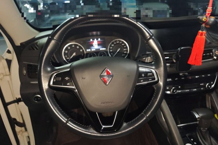 Used BORGWARD BX7 2016 28T Four-Wheel Drive Flagship Version 5 Seats Steering Wheel
