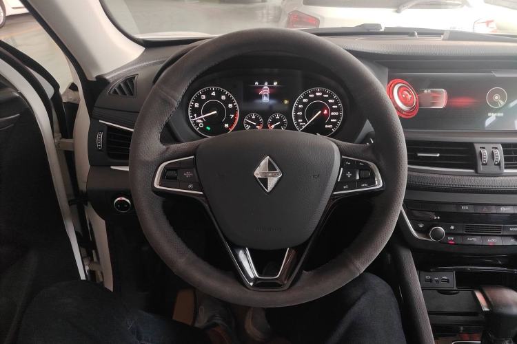 Used BORGWARD BX7 2016 28T 2WD Elite Edition 5-seater Steering Wheel