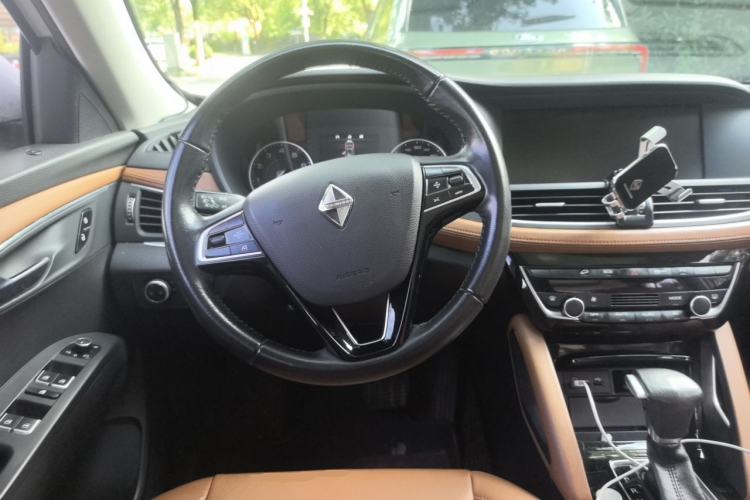 Used BORGWARD BX7 2016 28T Four-Wheel Drive Elite Edition 5 Seats Steering Wheel