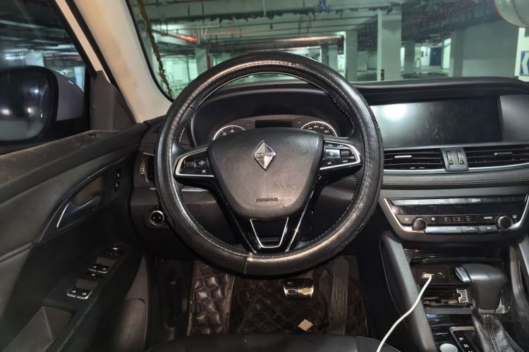 Used BORGWARD BX7 2016 28T 2WD Elite Edition 5-seater Steering Wheel