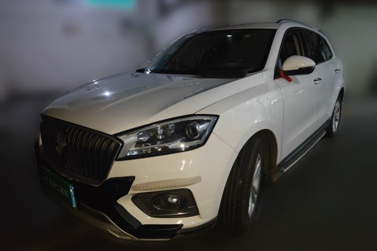 BORGWARD BX7 2016